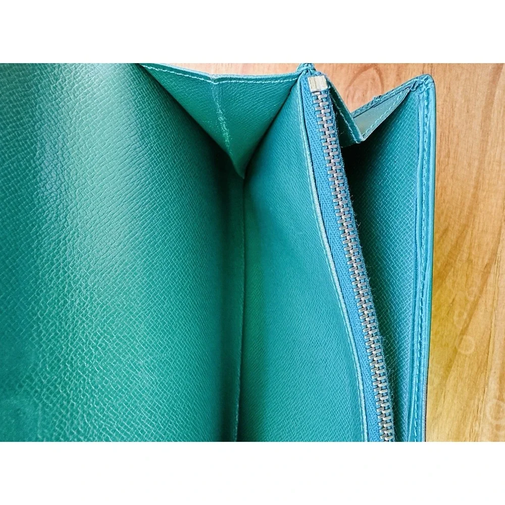 LOUIS VUITTON‎ Long Wallet Epi Porneo Green Women's Inner Zipper Pre-owned